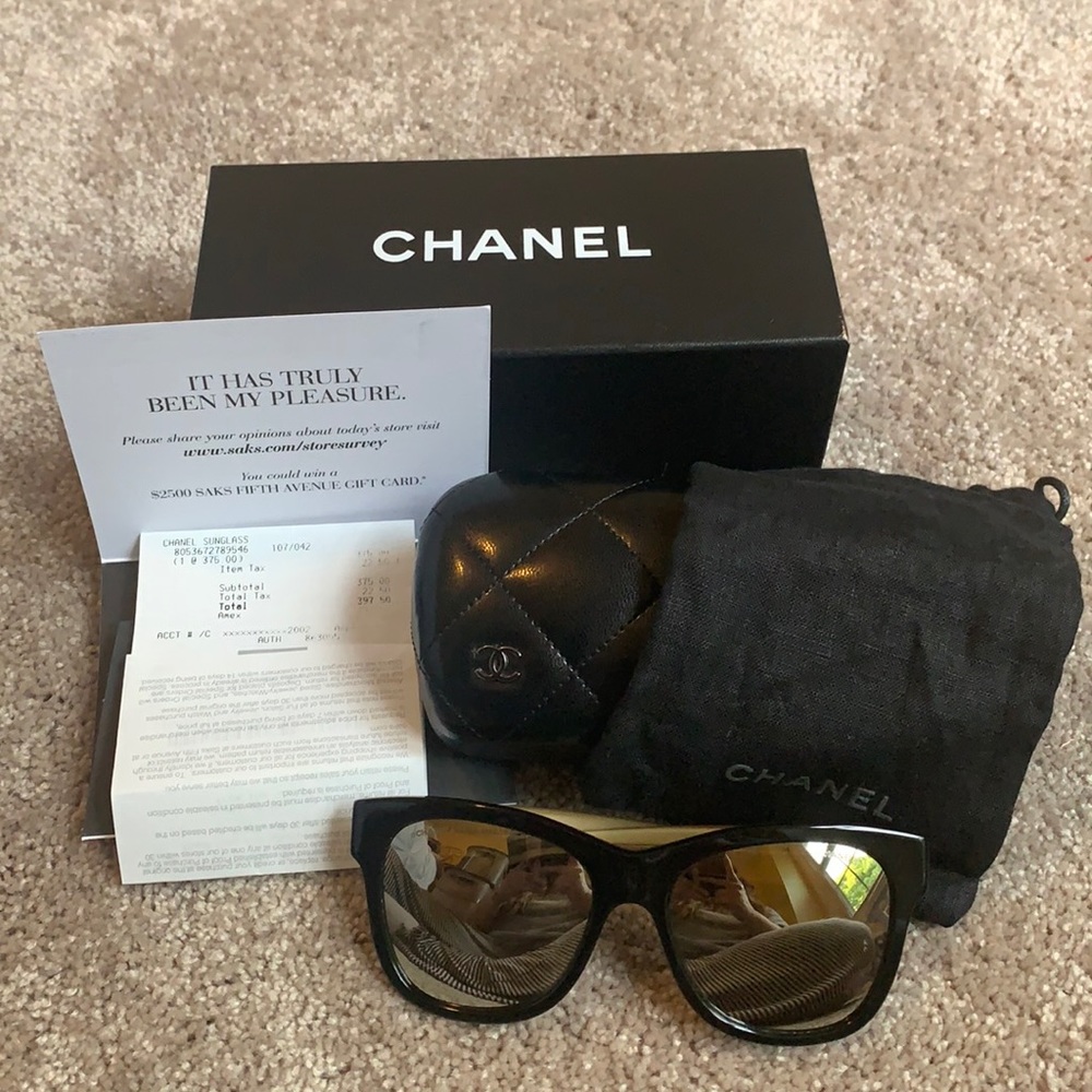 Chanel Sunglasses - Mirrored lenses black frame